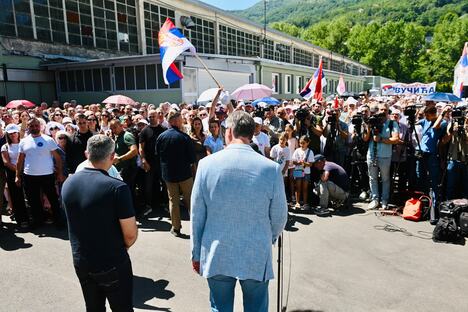 Aleksandar Vučić Priboj fabrika FAP (1).jpeg