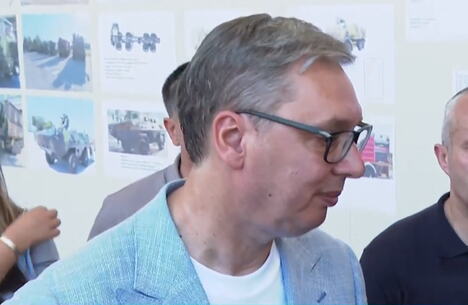 Aleksandar Vučić Priboj fabrika FAP (2).png