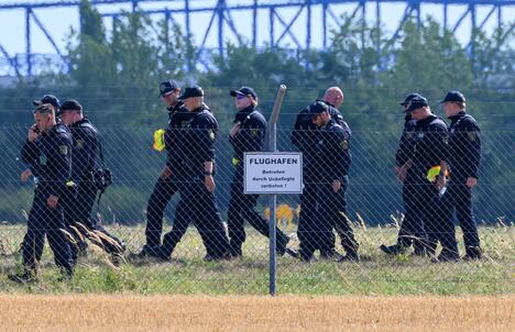 Nemačka Lajpcig aerodrom policija (9).jpg