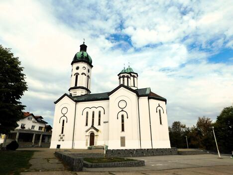 LOZNICA - Pokrovska crkva.JPG