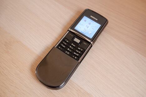 Nokia 8800 Sirocco.jpg