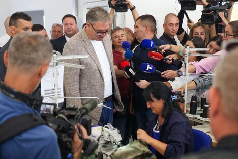 Jablanički okrug Aleksandar Vučić   pogona kompanije „Jumko“ Rača Kuršumlijska Kuršumlija (2).jpeg