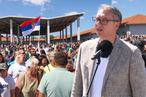 Aleksandar Vučić Prokuplje (3) copy.jpg