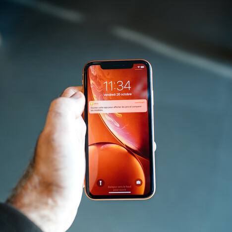 iphone.jpg