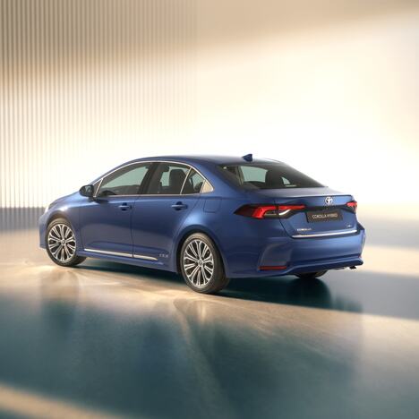 toy_corolla_60th_2026_hub_sedan.jpg