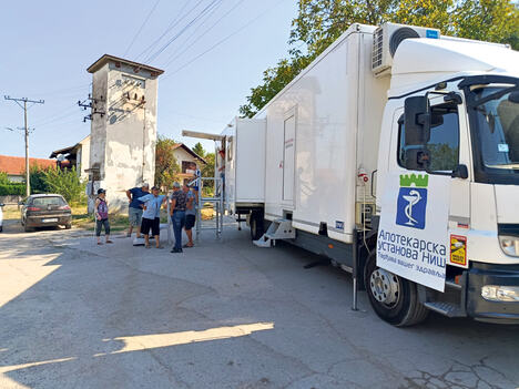 Pokretna apoteka u selu Velepolje kod Niša