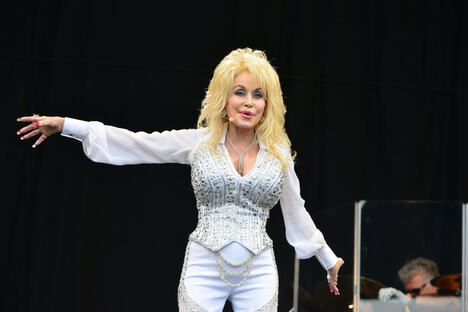 Doli Parton