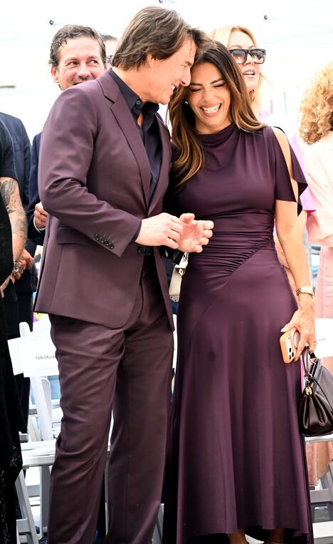 Eva Longorija, Tom Kruz