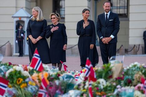 princeza Marta Luiza od Norveške, kraljica Sonja, Hokon VIII