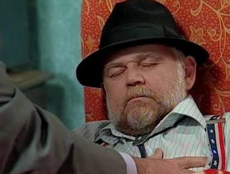 serija Stižu Dolari (7).png