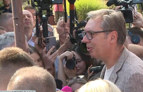 Aleksandar Vučić (7).png