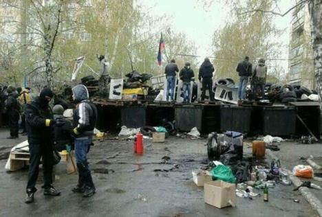 ukrajina-slavjansk-demonstranti-twitter.jpg