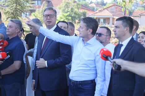 Aleksandar Vučić Klinika za ginekologiju i akušerstvo UKC Niš (12).jpeg