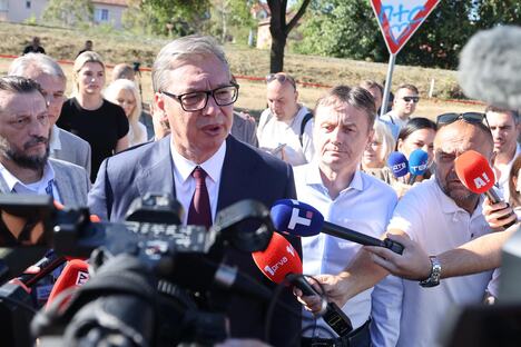 Aleksandar Vučić Klinika za ginekologiju i akušerstvo UKC Niš (16).jpeg
