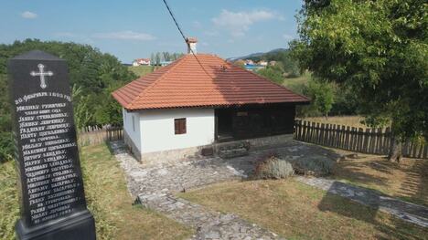 Guča Lučani obronci Jelice  dragačevsko selo Goračić (3).jpeg
