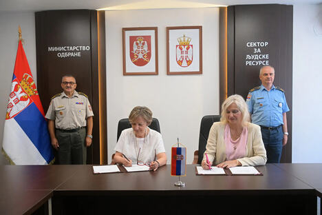 Potpisan Ugovor o saradnji Medicinskog fakulteta VMA i UKC Srbije (2) copy.jpg