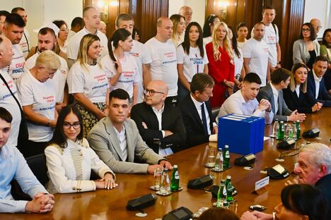 Izbori 2026 Aleksandar Vučić predaja liste SNS Ujedinjena Srbija Miloš Vučević (14).jpeg