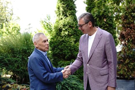 Aleksandar Vučić Bocan Harčenko (2).jpg