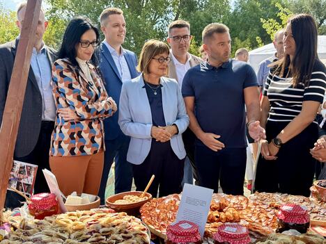 Dani porodice u Perlezu