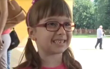 Leontina iz Banjaluke, koja je 2016. postala viralna zahvaljujući pesmici „Izmislila sam je“.PNG