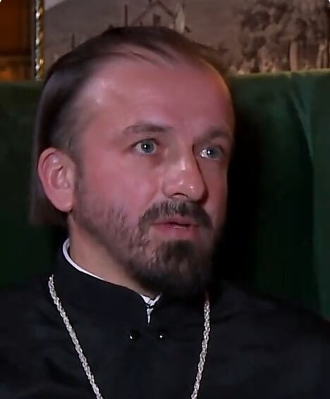svestenik zoran petrovic.jpg