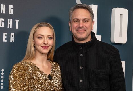 Amanda Sajfred, Tomas Sadoski