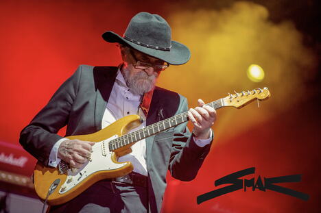 SMAK_photo credits Wood RS.png