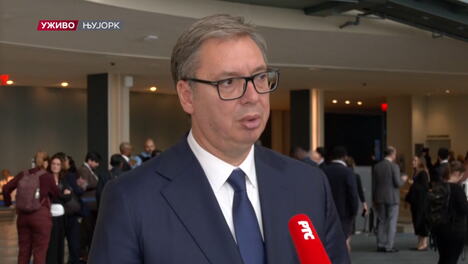 Aleksandar Vučić (2).png