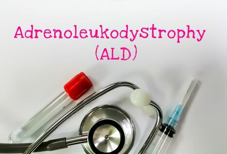 natpis adrenoleukodistrofija (ALD), stetoskop, špric i epruveta
