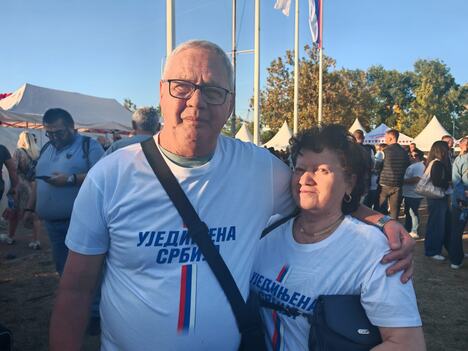 Rajko (74) i Milena Bunjevac Ujedinjena Srbija Beogradska arena SNS skup