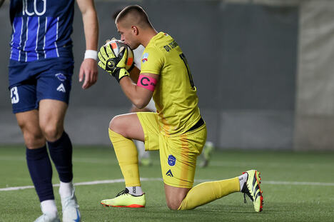 Golman Aleksandar Stanković