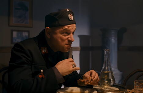 Rene Bitorajac kao Vjekoslav Maks Luburić u filmu „Zlatni rez '42 - Djeca Kozare“