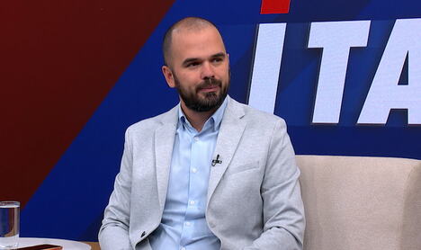Vuk Mentović u studiju Kurir televizije