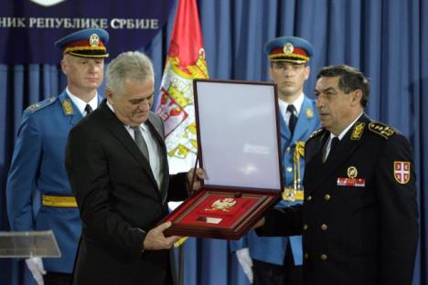 tomislav-nikolic-ljubisa-dikovic-dan-vojske-srbije.jpg