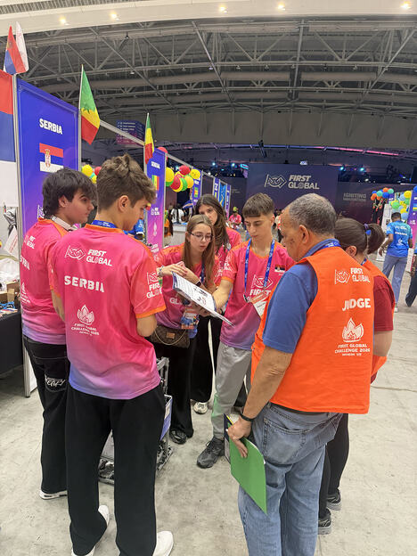 FIRST Global Challenge Srebrna medalja Srbija (7).jpg
