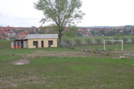 ofk-toplicanin-stadion.jpg