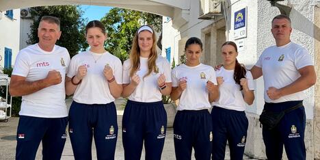 Ženska U19 bokserka selekcija Srbije na SP u Budvi