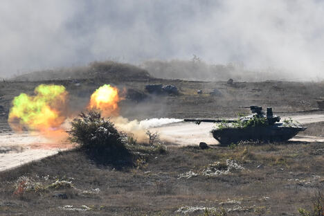 Tenkisti tenk  T-72MS