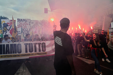 Italija  protest demonstracije (33).jpg