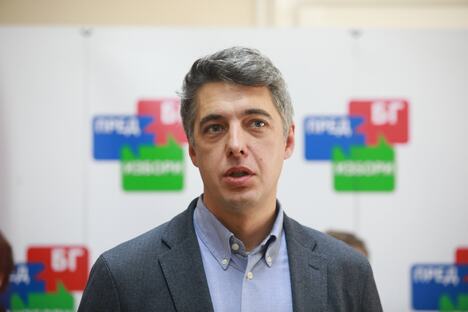 x Beta Milos Miskov.jpg