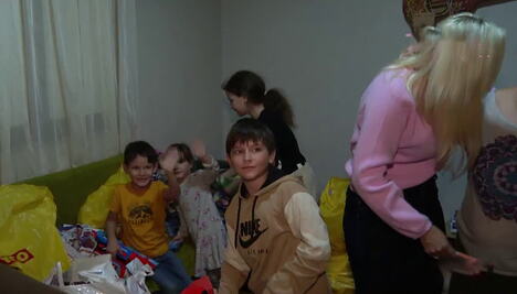 željko_mitrović__mramor__humanitarni_karavan_tv_pink_printscreen.jpg