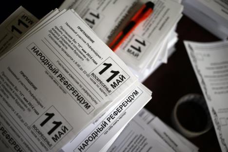 referendum-listici-ukrajina-donjeck-reuters.jpg