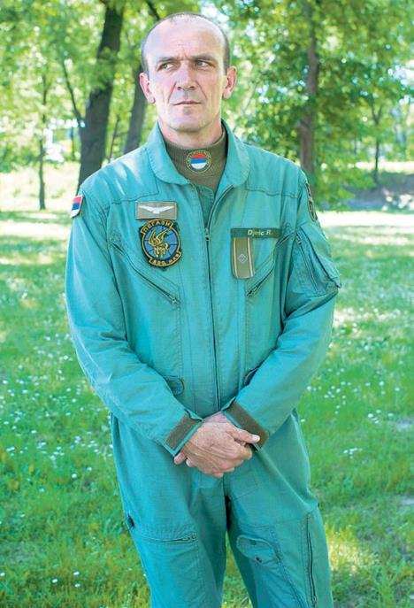 pilot-major-radovan-djeric-obrenovac-poplave-poplavljeni.jpg