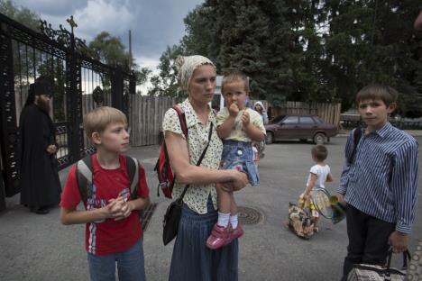 slavjansk-zene-i-deca-u-zbegu.jpg