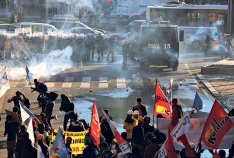 trg-taksim-istanbul-turska-demonstracije.jpg