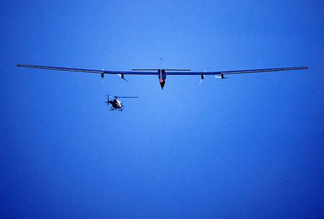 avion-solarni-avion.jpg