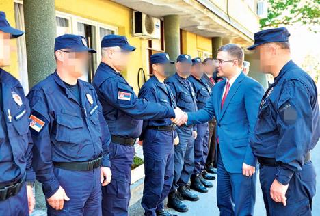 nebojsa-stefanovic-policija.jpg