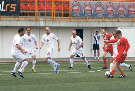 sinisa-mali-dejan-stankovic-humanitarna-utakmica.jpg