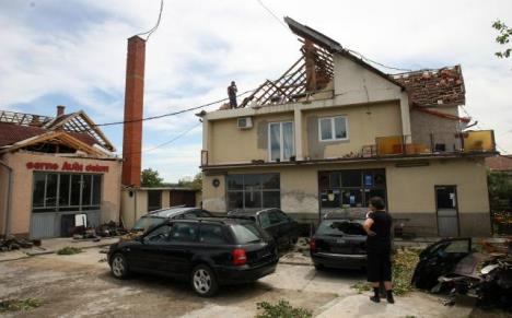 sinisa-mali-selo-sopici-tornado-pomoc-lazarevac.jpg