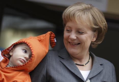 angela-merkel-i-beba.jpg